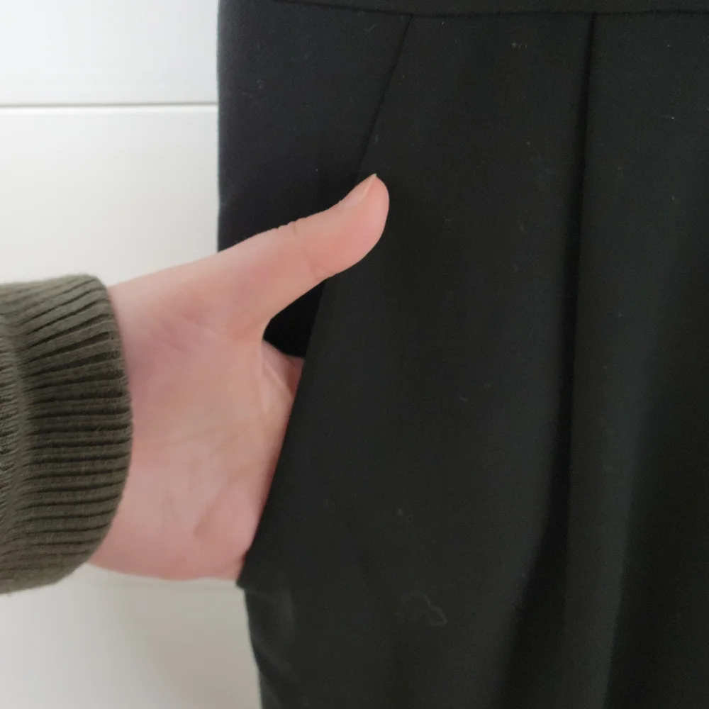 Minimalist and Professional French Connection V-neck Jumpsuit with Pockets - Picture 2 of 6